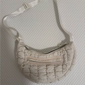 wild fable Quilted Cream Shoulder Bag with Front Zip